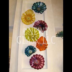 Installation Style:  Vertical
 This installation is great for a high ceiling or above a fireplace.