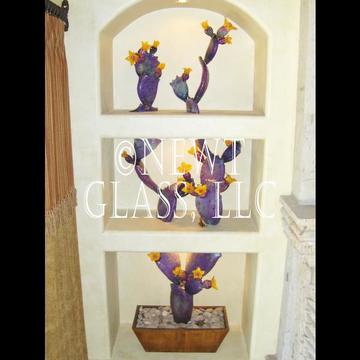 Sculpture left